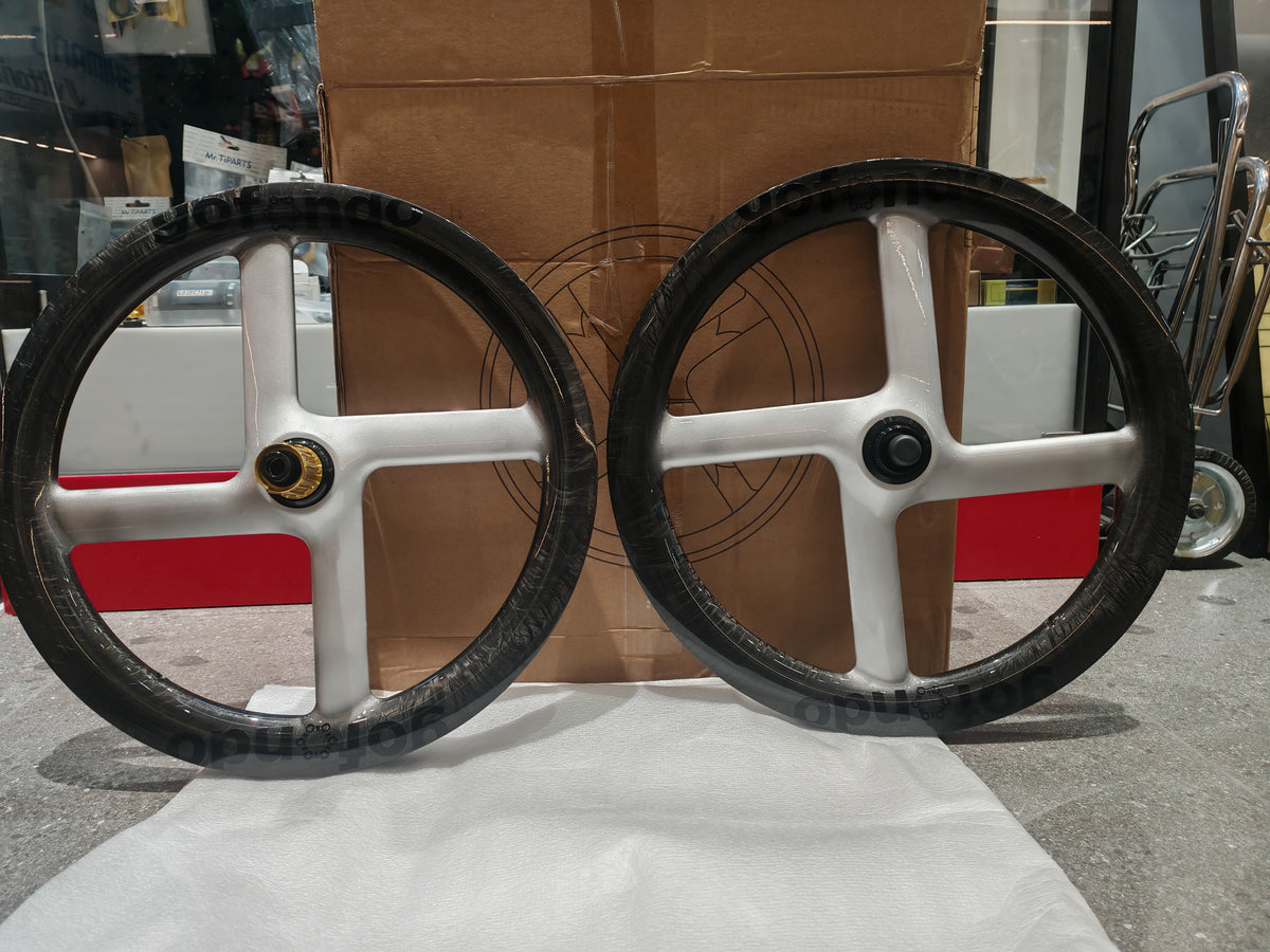 Gofondo Carbon Wheel Four